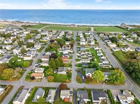 40 Gaspee Road Narragansett RI 02882