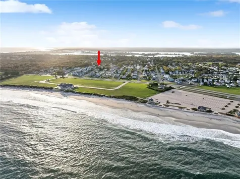 40 Gaspee Road Narragansett RI 02882