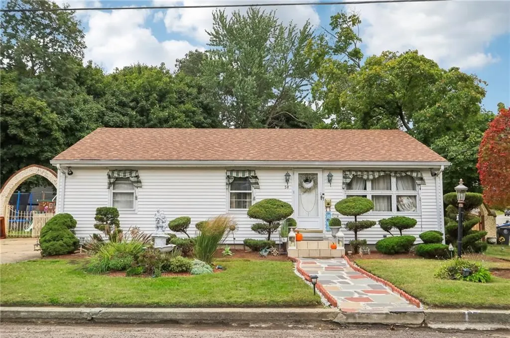 54 Speck Avenue Cranston RI 02910