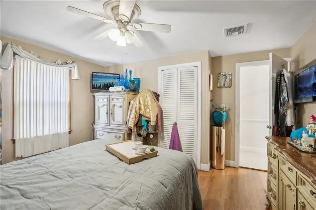 54 Speck Avenue Cranston RI 02910