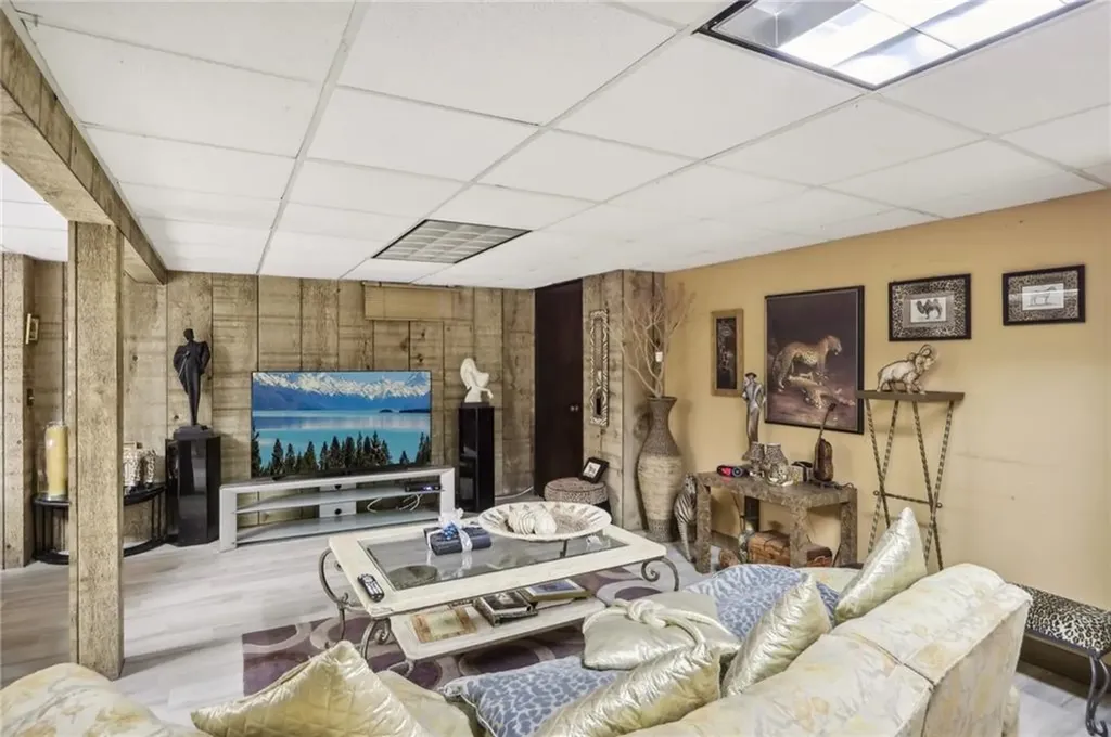 54 Speck Avenue Cranston RI 02910