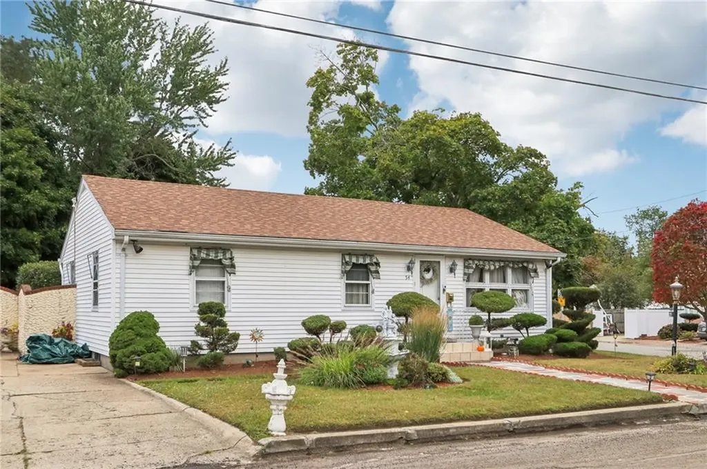 54 Speck Avenue Cranston RI 02910