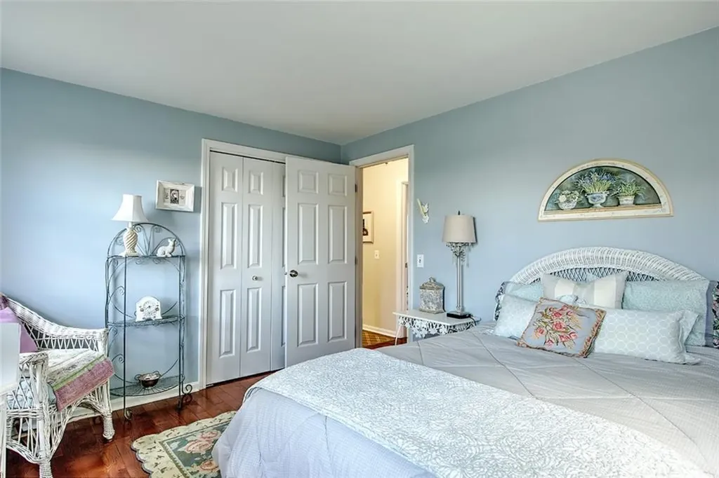 36 Sullivan Lane Bristol RI 02809