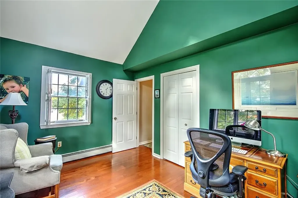 36 Sullivan Lane Bristol RI 02809