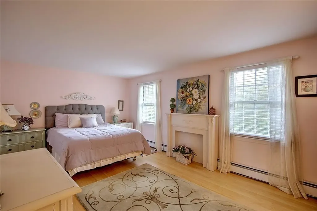 36 Sullivan Lane Bristol RI 02809