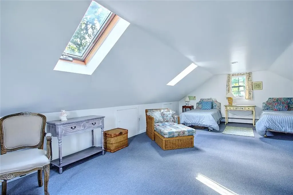 36 Sullivan Lane Bristol RI 02809