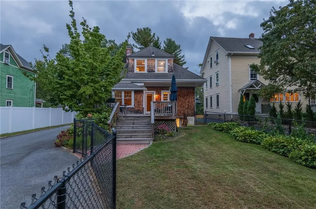 29 S Atlantic Avenue Warwick RI 02888