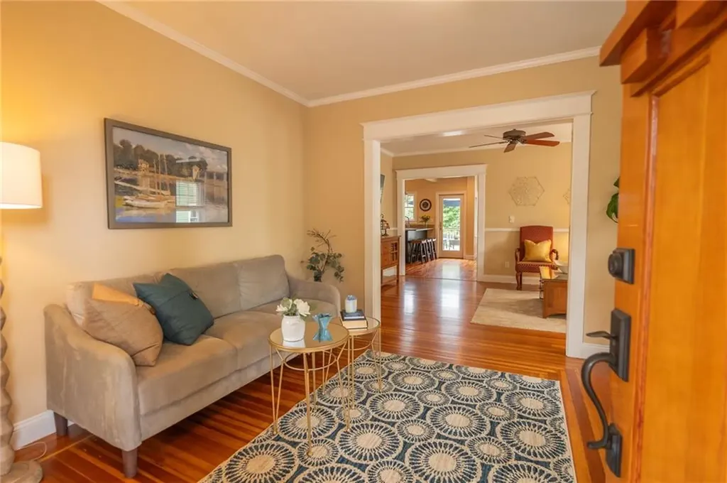 29 S Atlantic Avenue Warwick RI 02888