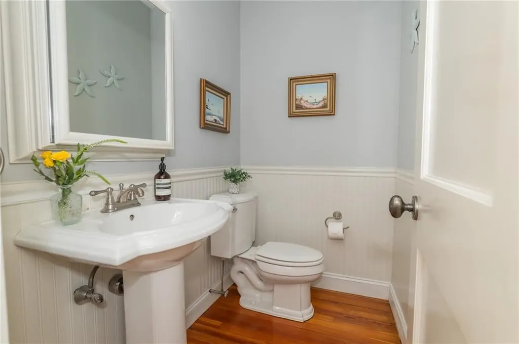 29 S Atlantic Avenue Warwick RI 02888
