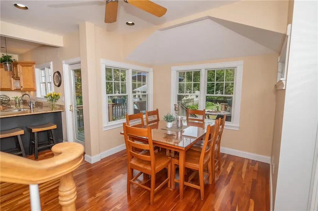 29 S Atlantic Avenue Warwick RI 02888