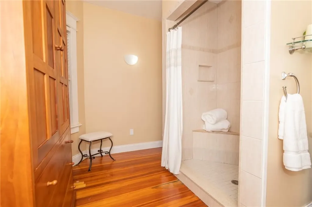 29 S Atlantic Avenue Warwick RI 02888