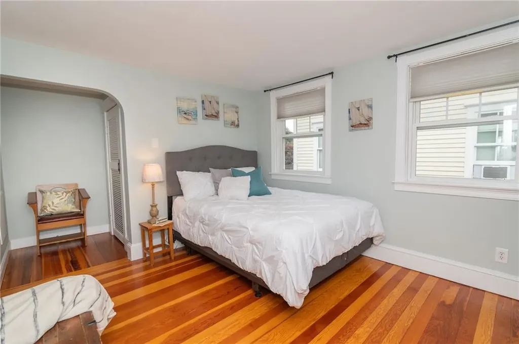 29 S Atlantic Avenue Warwick RI 02888