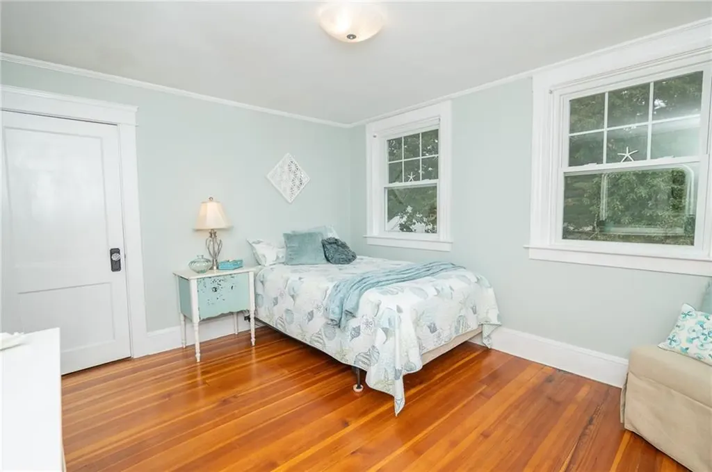 29 S Atlantic Avenue Warwick RI 02888