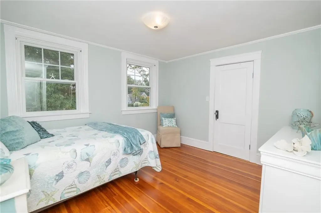 29 S Atlantic Avenue Warwick RI 02888