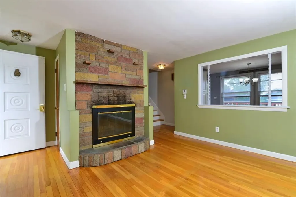 34 Underwood Lane Middletown RI 02842