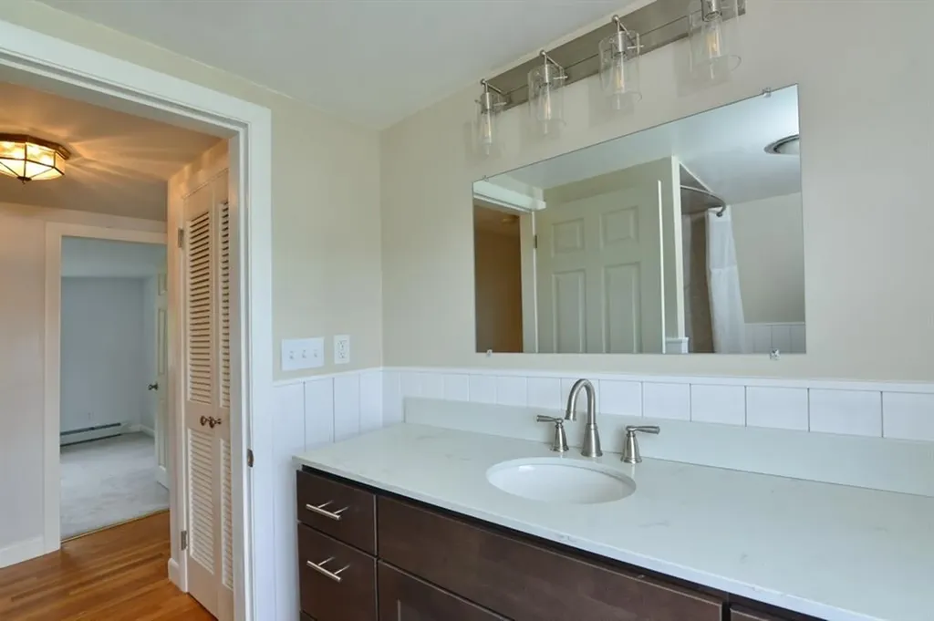 34 Underwood Lane Middletown RI 02842