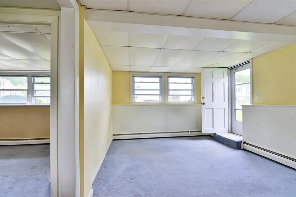 34 Underwood Lane Middletown RI 02842