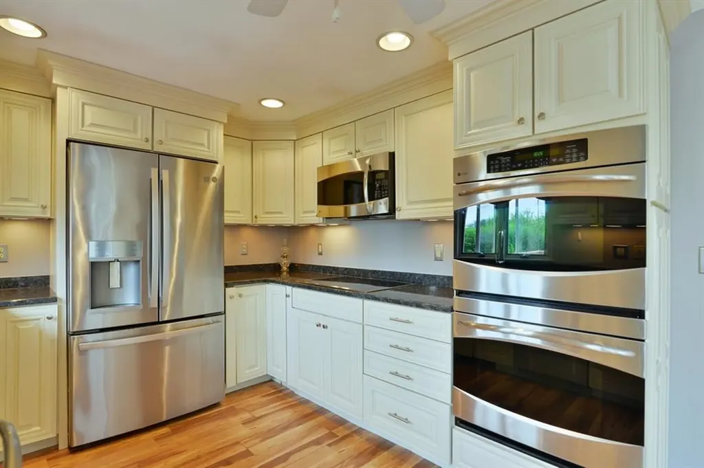 34 Underwood Lane Middletown RI 02842