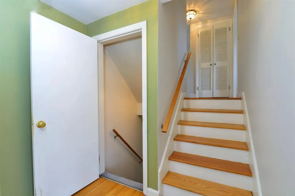 34 Underwood Lane Middletown RI 02842