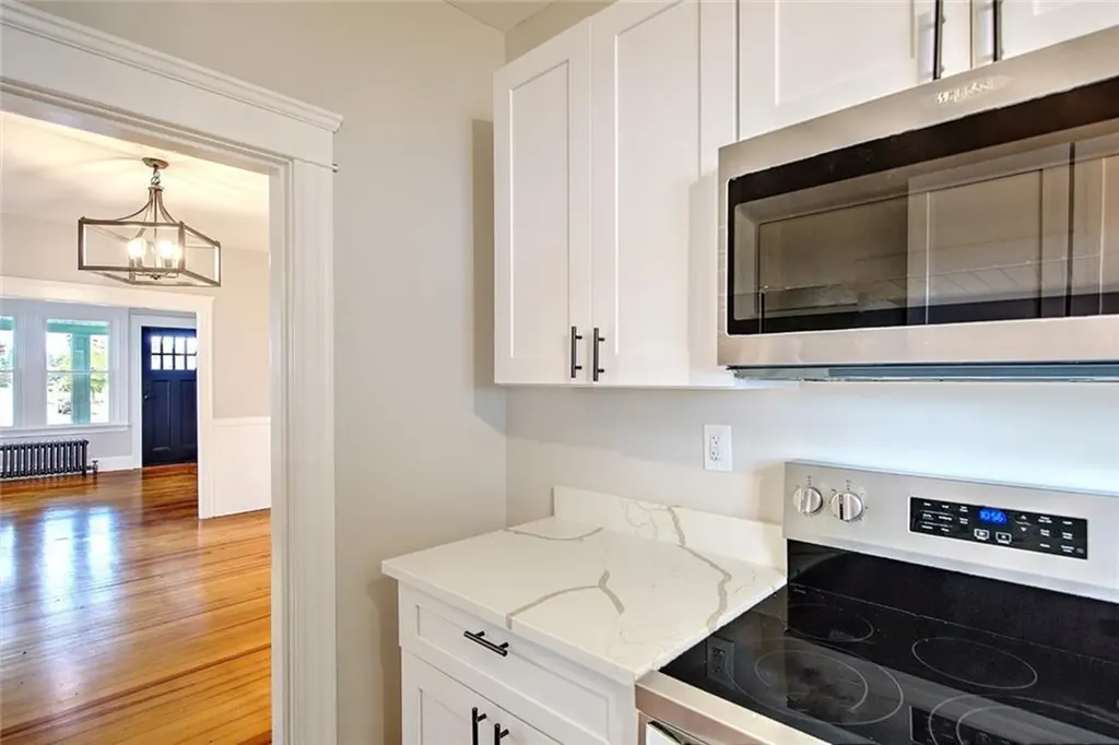 126 Windsor Road Pawtucket RI 02861