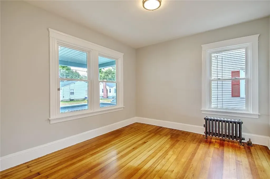 126 Windsor Road Pawtucket RI 02861