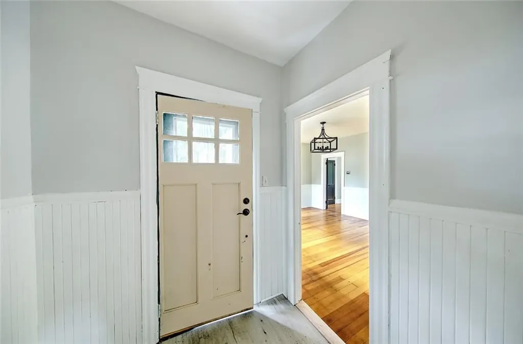 126 Windsor Road Pawtucket RI 02861