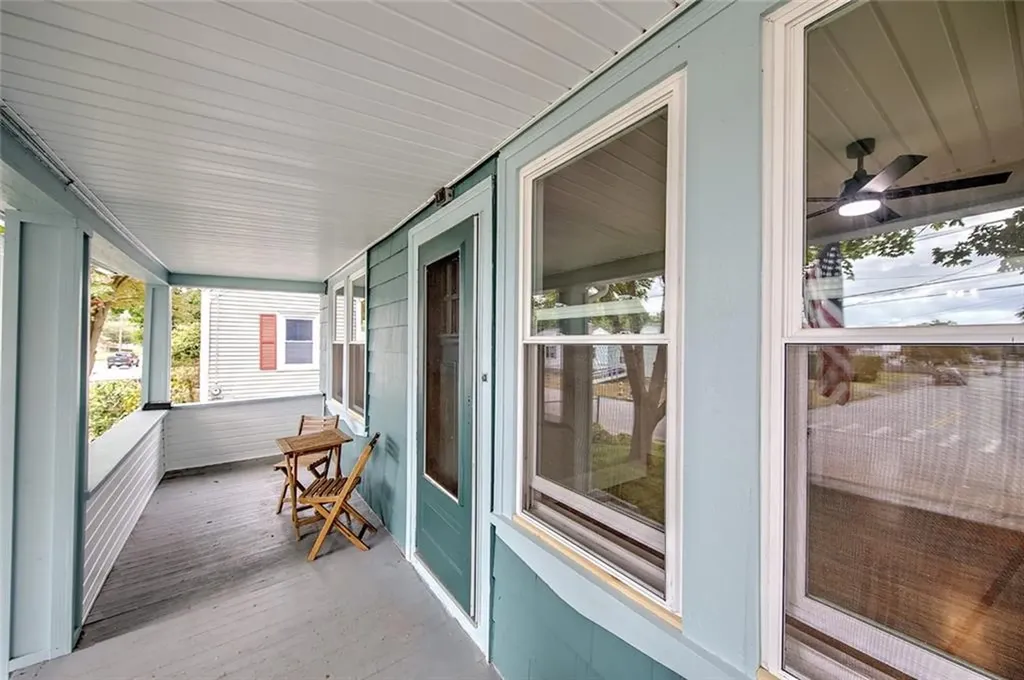 126 Windsor Road Pawtucket RI 02861