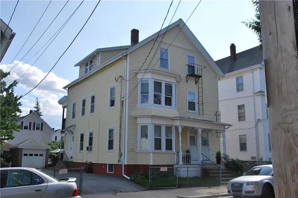 21 Clark Avenue Pawtucket RI 02860