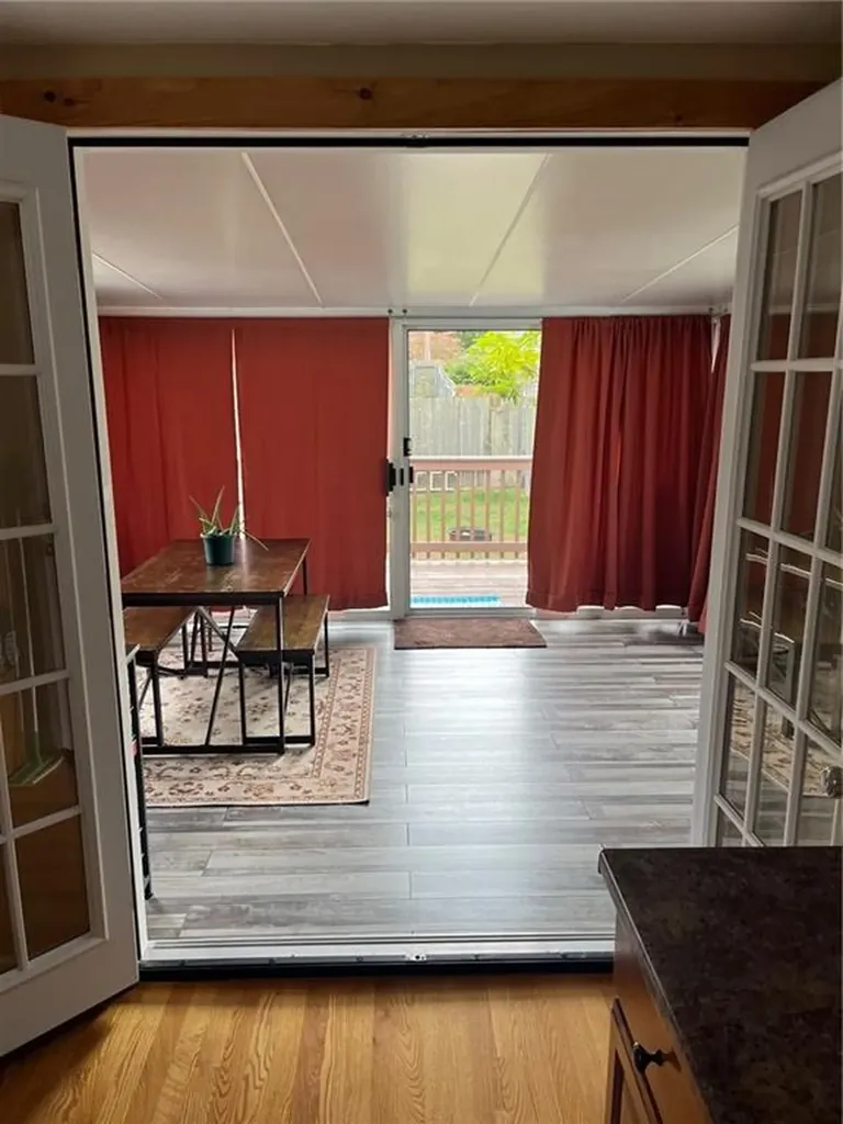 26 Atlantic Avenue Warwick RI 02888