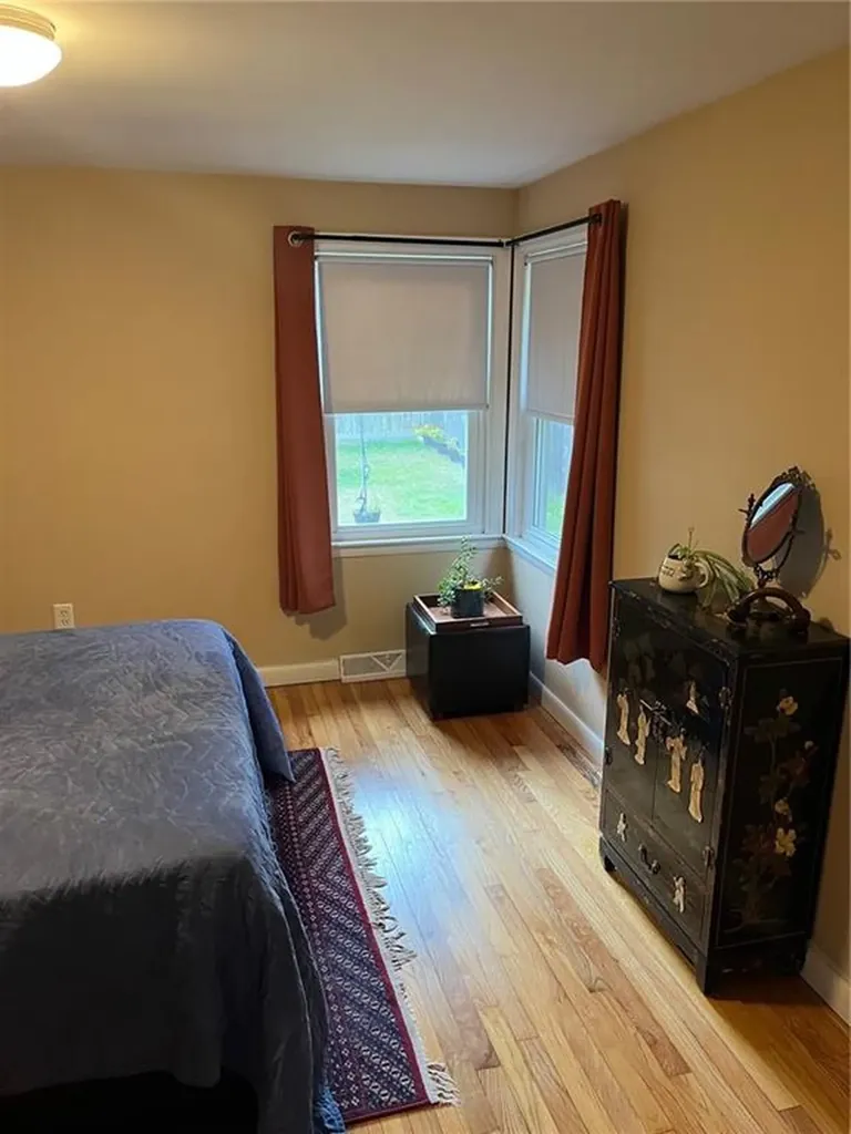26 Atlantic Avenue Warwick RI 02888