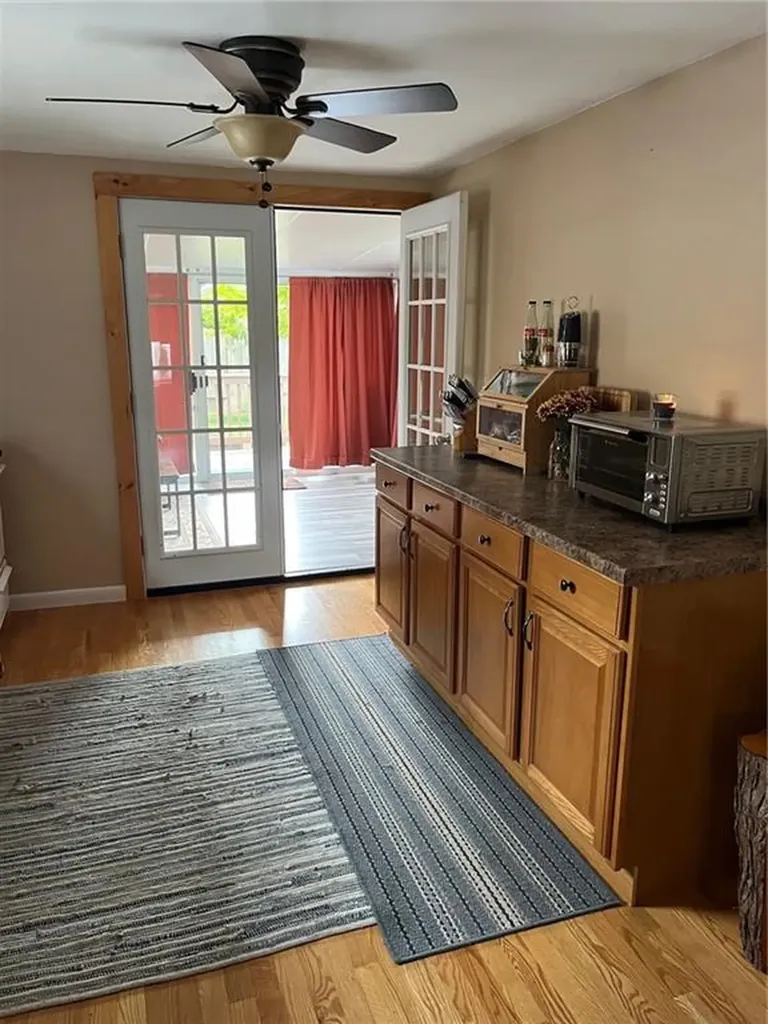 26 Atlantic Avenue Warwick RI 02888