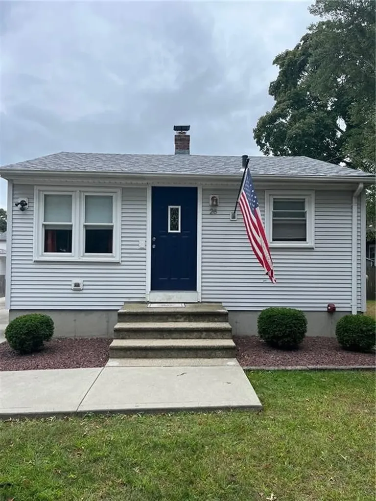26 Atlantic Avenue Warwick RI 02888