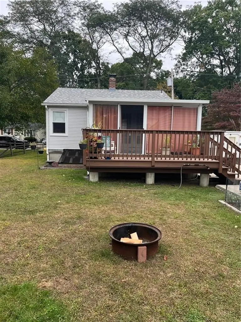 26 Atlantic Avenue Warwick RI 02888