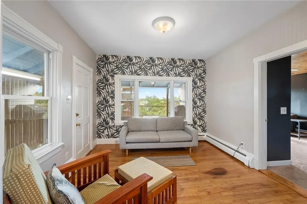 55 Pierce Avenue Tiverton RI 02878