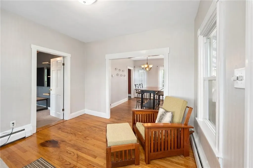 55 Pierce Avenue Tiverton RI 02878