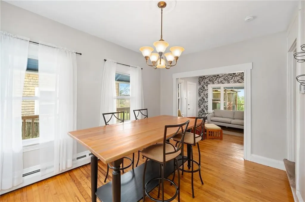 55 Pierce Avenue Tiverton RI 02878