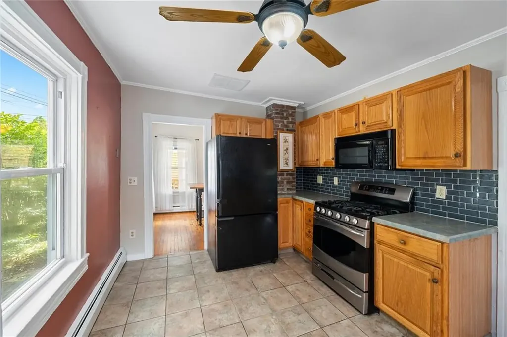 55 Pierce Avenue Tiverton RI 02878