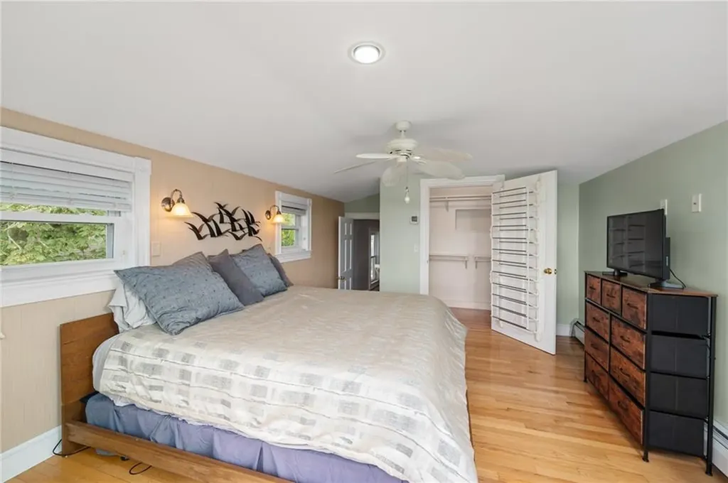 55 Pierce Avenue Tiverton RI 02878