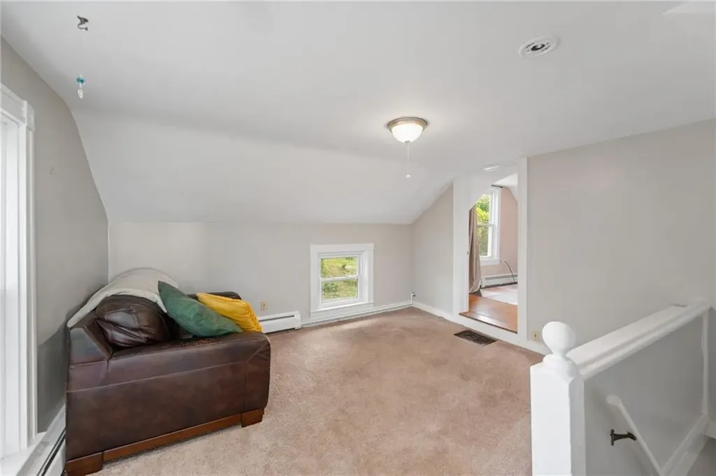 55 Pierce Avenue Tiverton RI 02878