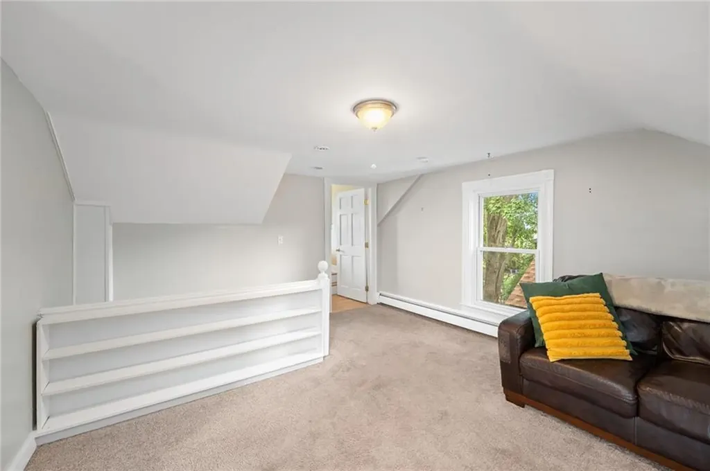 55 Pierce Avenue Tiverton RI 02878