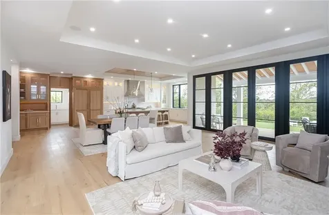 18 Sachuest Drive Middletown RI 02842