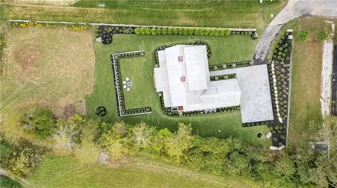 18 Sachuest Drive Middletown RI 02842