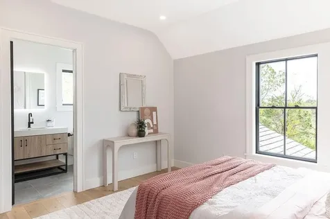 18 Sachuest Drive Middletown RI 02842