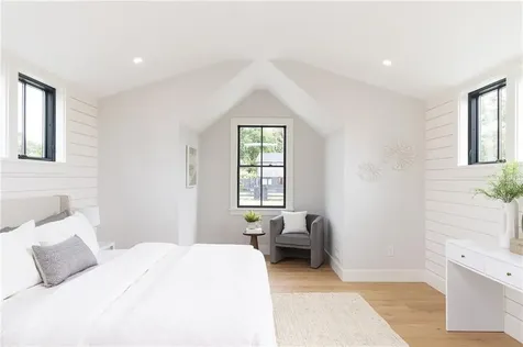 18 Sachuest Drive Middletown RI 02842