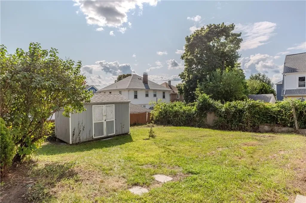 48 Harvard Street Pawtucket RI 02860