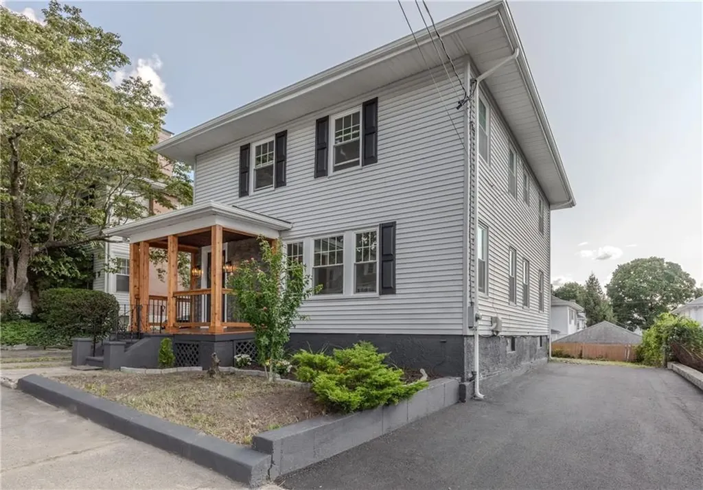 48 Harvard Street Pawtucket RI 02860