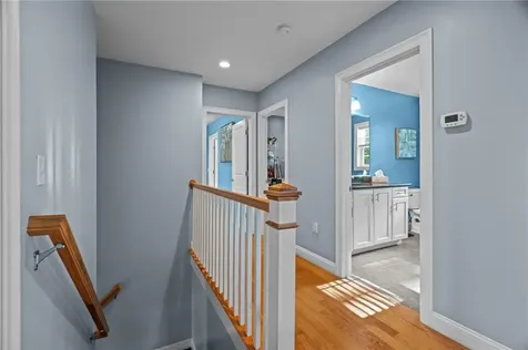 10 Corys Lane Cumberland RI 02864