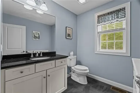 10 Corys Lane Cumberland RI 02864