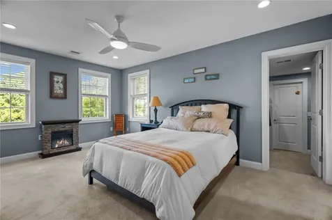 10 Corys Lane Cumberland RI 02864