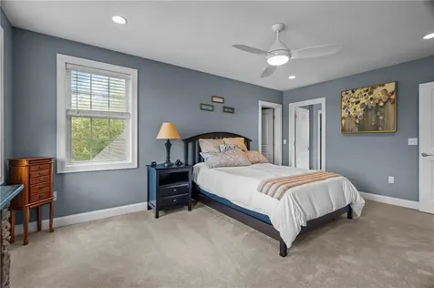 10 Corys Lane Cumberland RI 02864